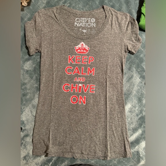 *ADD ME FOR FREE ON ORDERS $50+* 3 KCCO Women’s shirts S - Picture 3 of 6